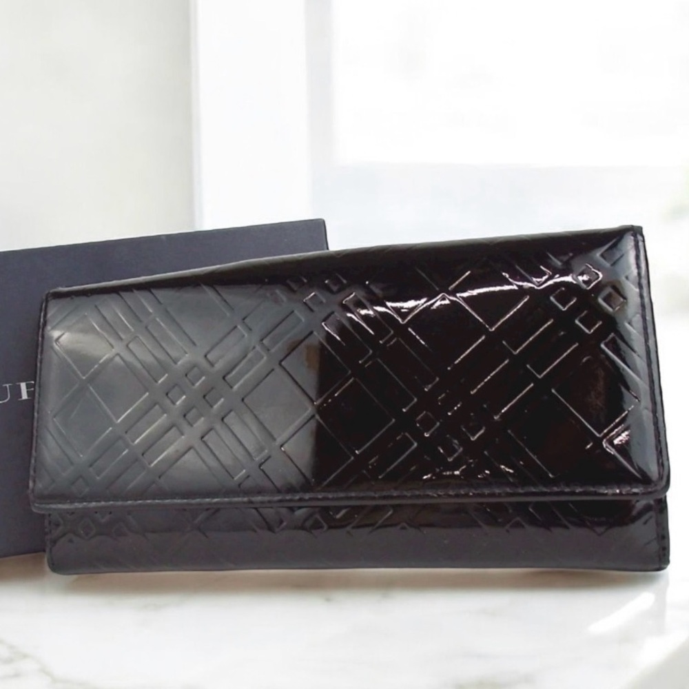 BURBERRY Nova Check Patent Leather Kisslock Long Wallet ๐ - Picture 2 of 12